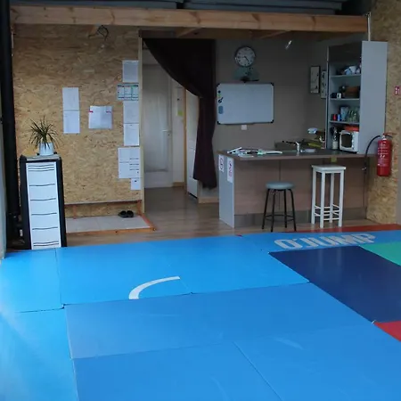 Dojo Πανσιόν
